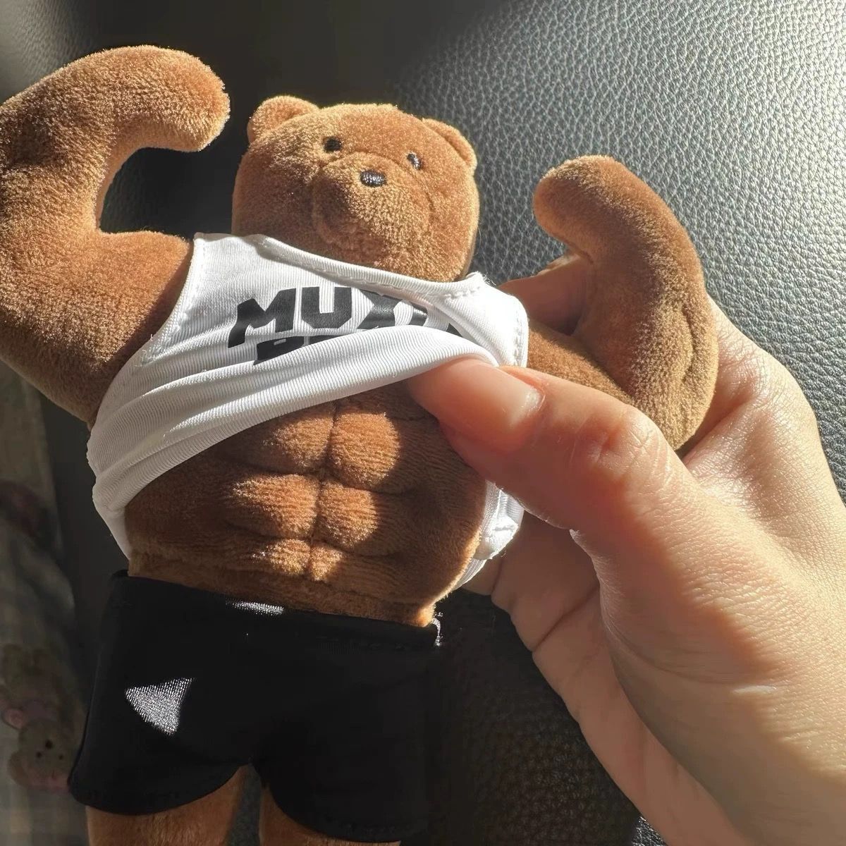 Health Wellness Gifts - Chaveiro de Urso Musculoso Fofo e